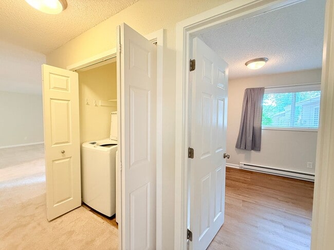 Building Photo - Super Cute 2 Bedroom Condo in Tigard!!! Water, Sewer and Garbage Included!!!