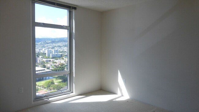 Building Photo - Kaka’ako/Downtown - 2 Bedroom, 2 Bathroom, 2 Parking