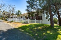 Building Photo - 1046 La Londe Ln