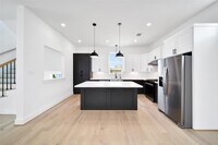 Building Photo - 717 Marcella St