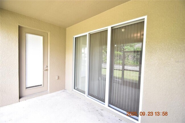 Building Photo - 15660 Starling Water Dr