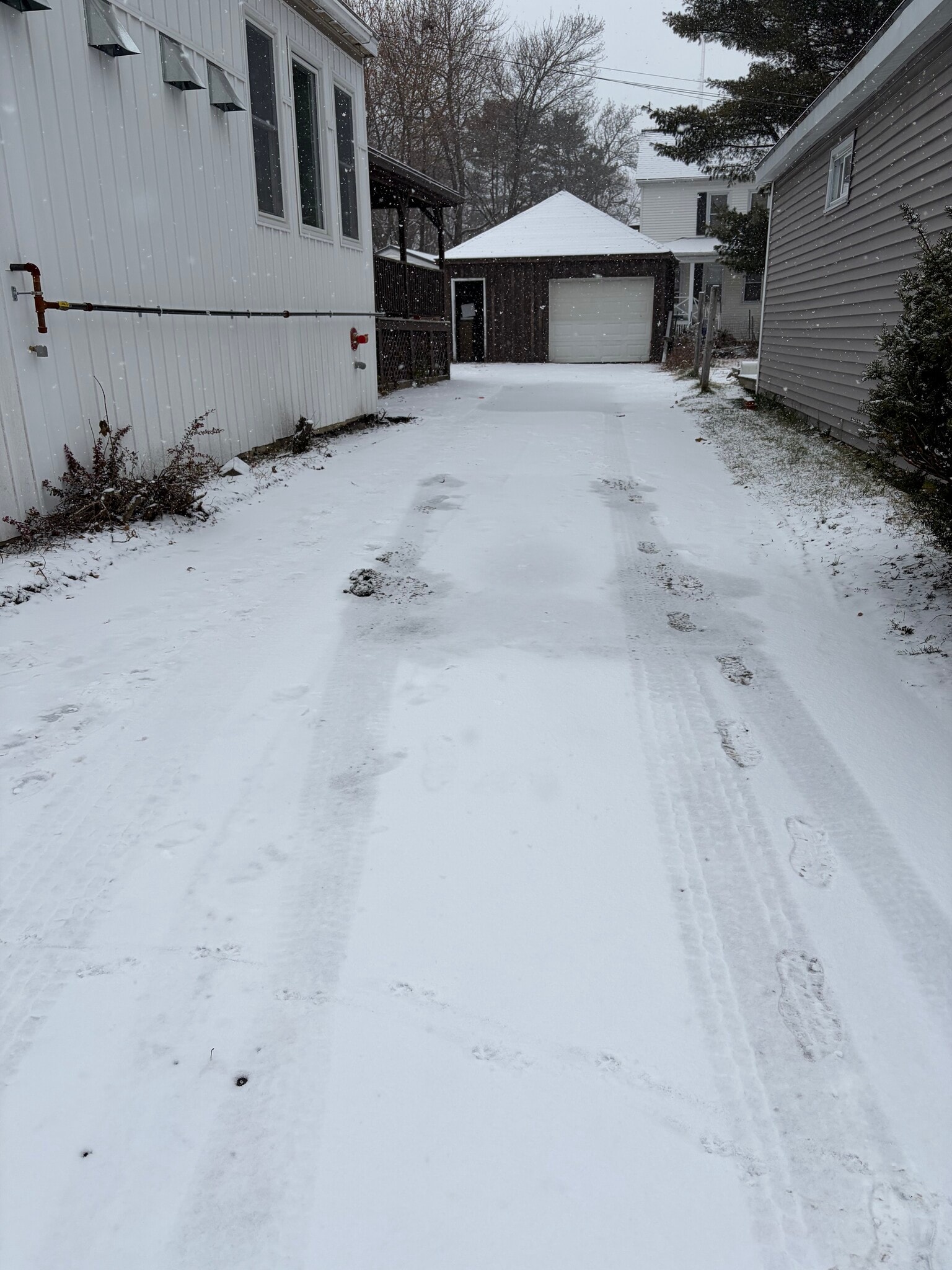Building Photo - 164 Veranda St