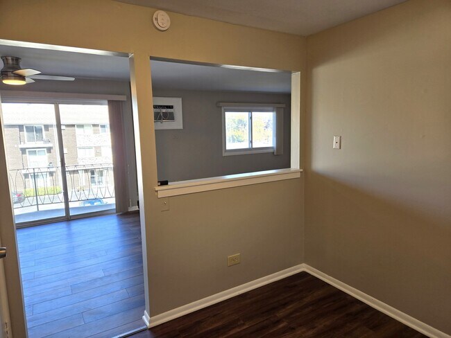 Building Photo - 4712 W 107th St