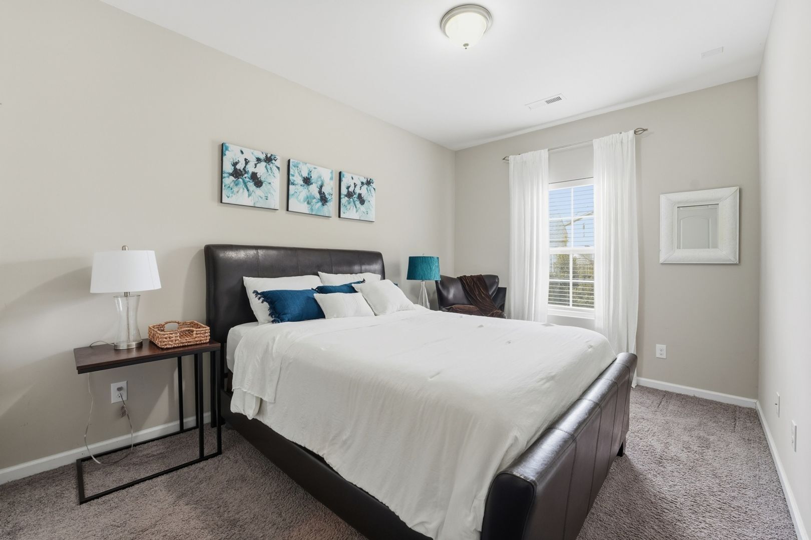 Building Photo - 2269 Isaac St