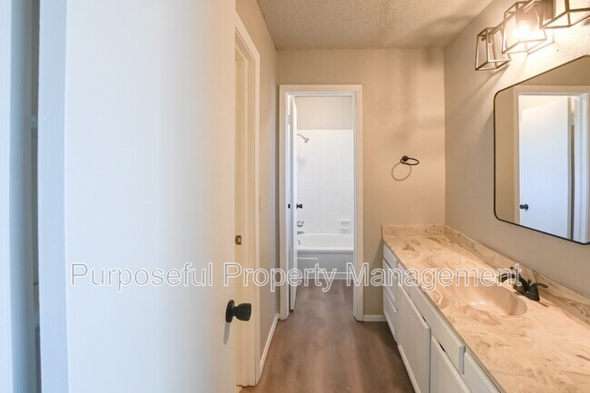 Building Photo - 8224 NW 87th St