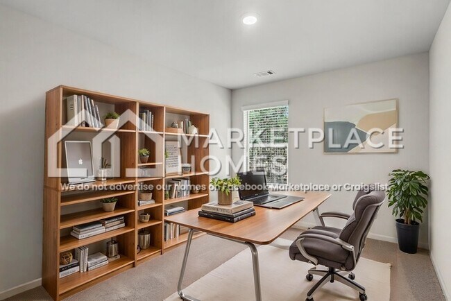 Building Photo - 461 Oakwood Dr NW