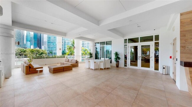 Building Photo - 801 Brickell Key Blvd