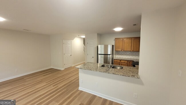 Building Photo - 625 Chase Ln