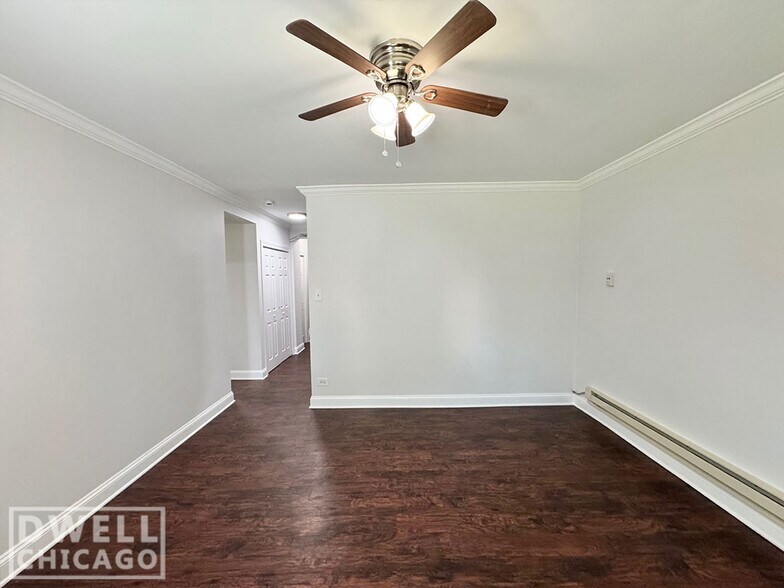 Building Photo - 2125 W Giddings St