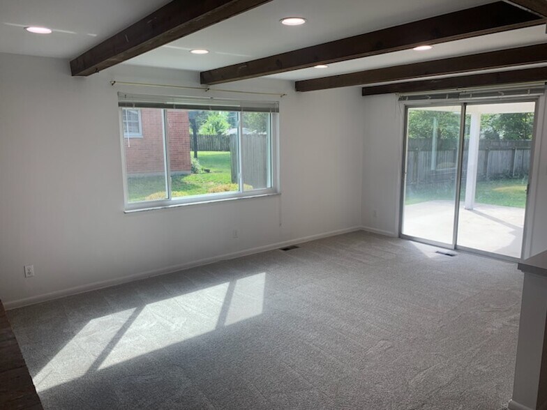 Building Photo - 2272 Berrycreek Dr