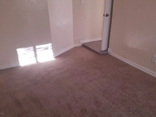 Building Photo - Spacious 1-Bed Home in North Phoenix with Private Backyard