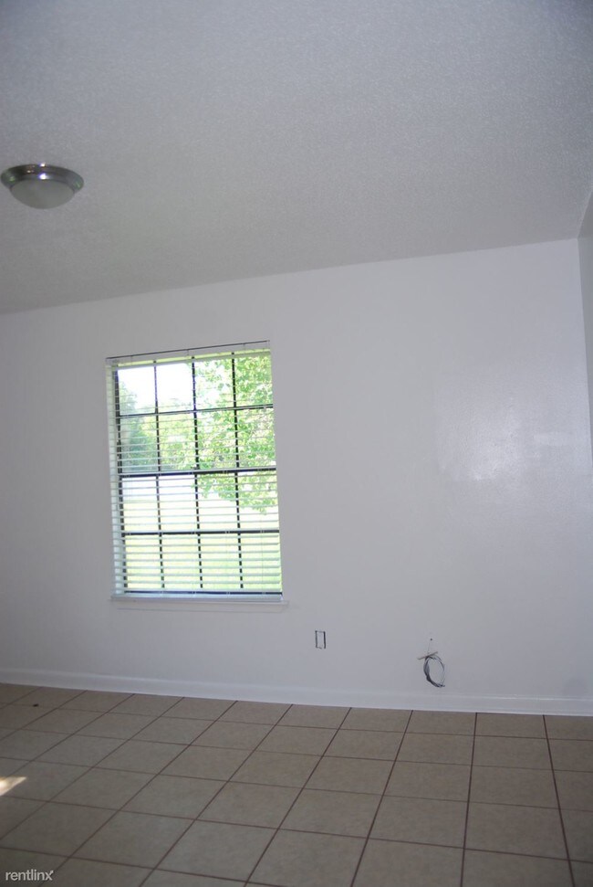 Building Photo - 3 br, 2 bath House - 2322 Norris Cir