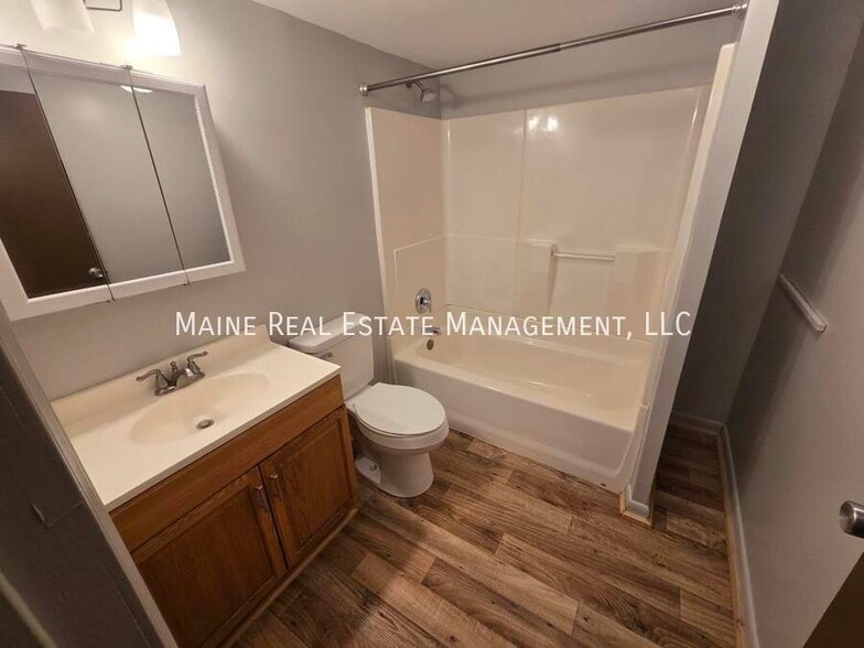 Building Photo - 47 Sweet Fern Dr