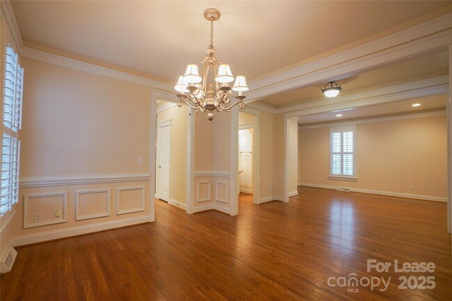 Building Photo - 12637 Doster Ave