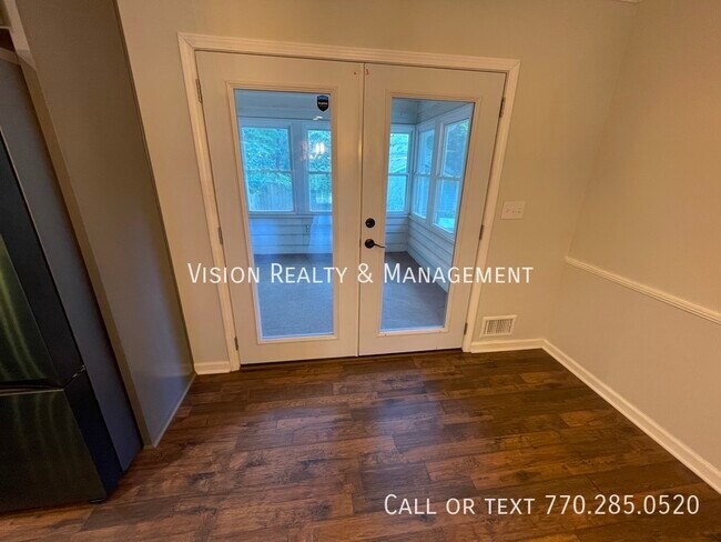 Building Photo - 117 Bascomb Dr