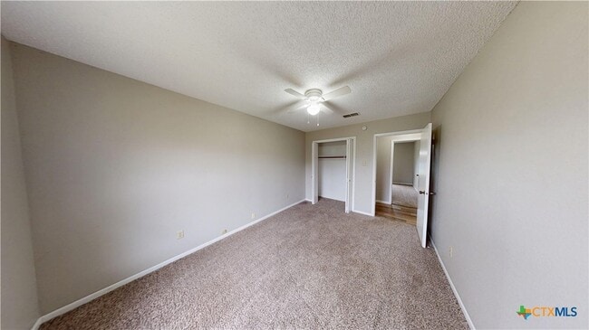 Building Photo - 4505 River Oaks Dr