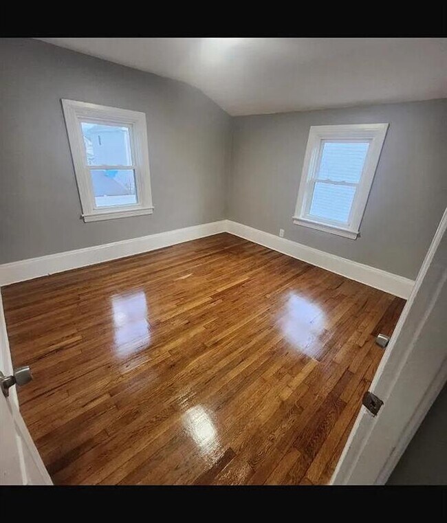 Building Photo - 29 Princess Ave