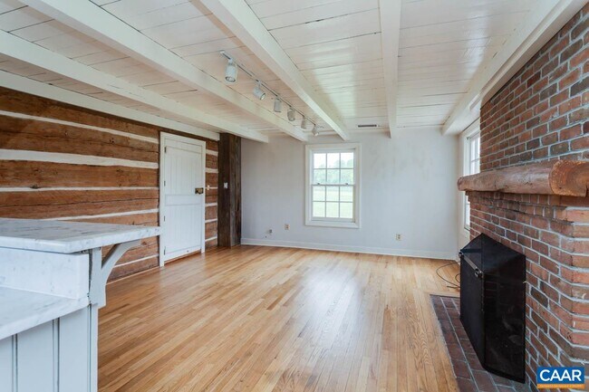 Building Photo - 1522 Oak Hill Ln