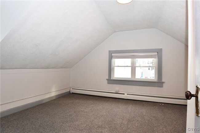 Building Photo - 137 Genesee St