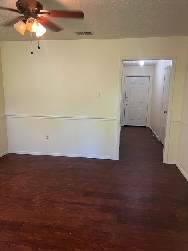 Building Photo - 1206 Chad St