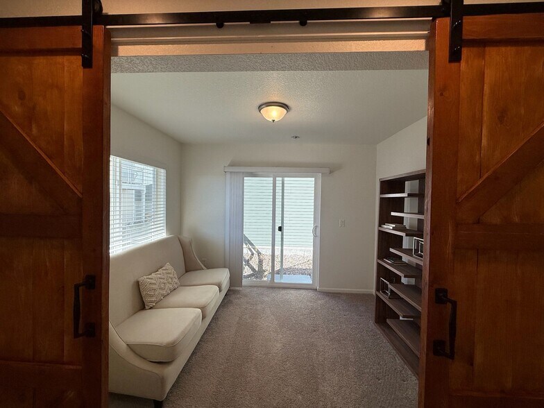 Flex Room - 6027 Notch Top Way