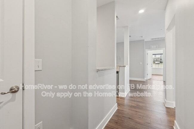 Building Photo - 517 Tavern Rd