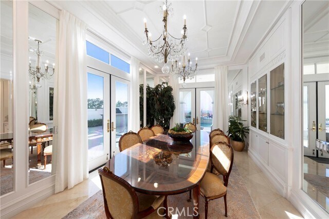 Building Photo - 7 Vista Luci