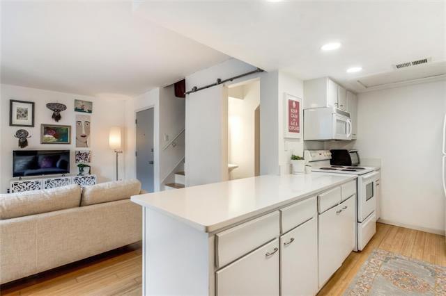 Building Photo - 4044 Buena Vista St