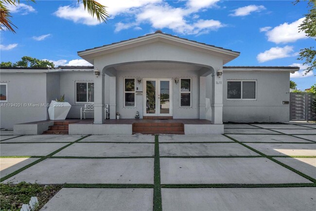 Primary Photo - 1615 NW 32nd Ave