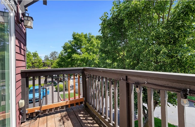 Building Photo - Welcome to this charming 2-bedroom, 2.5-bathroom home located in the desirable area of Sherwood W...