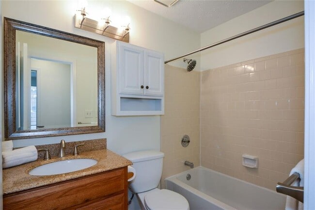 Building Photo - 115 Arborfield Way