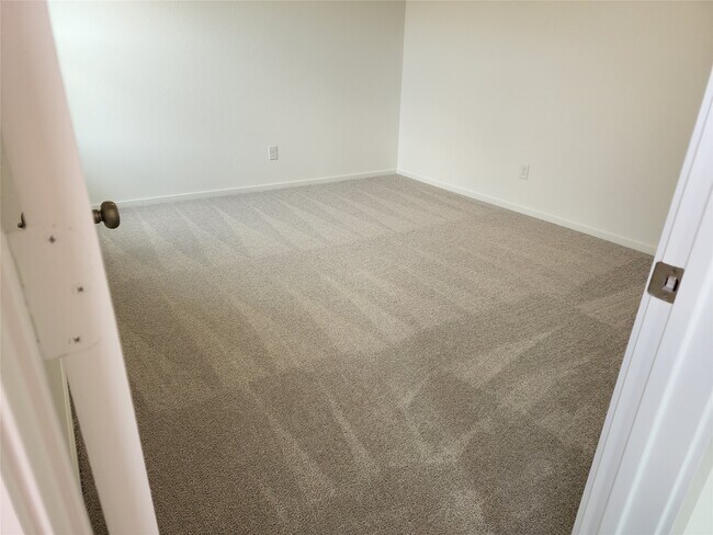 Building Photo - 21507 Willow River Canyon Ln