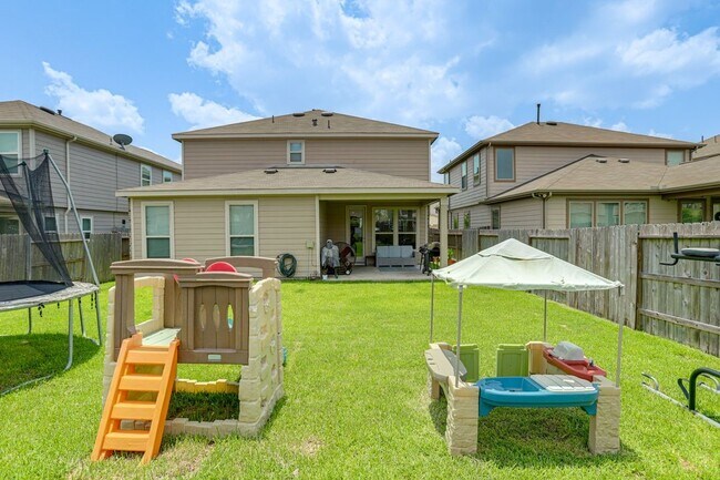 Building Photo - 14626 Hemlock Knl Ln