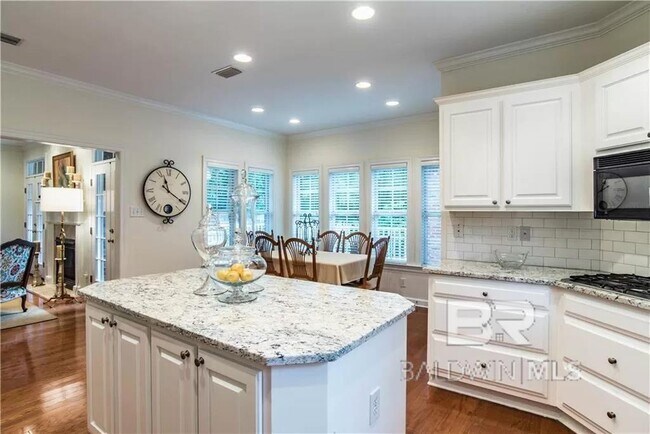 Building Photo - 30587 Middle Creek Cir