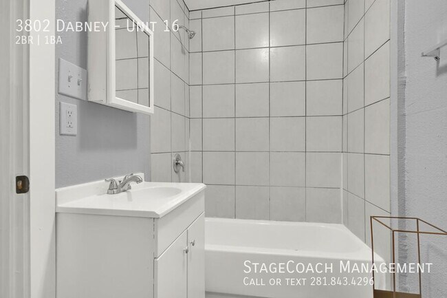 Building Photo - 3802 Dabney-Unit 16