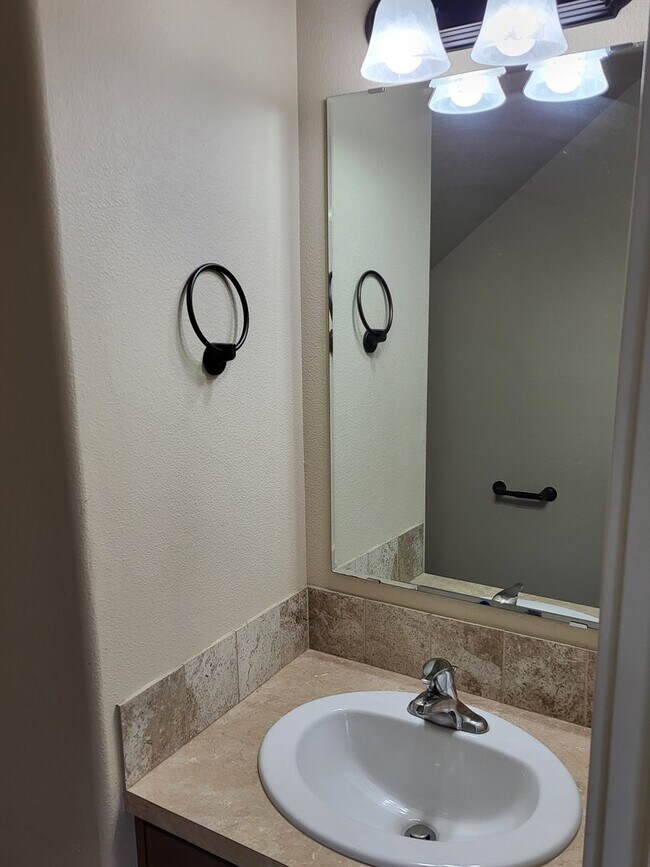 Building Photo - COLTON3607-3617