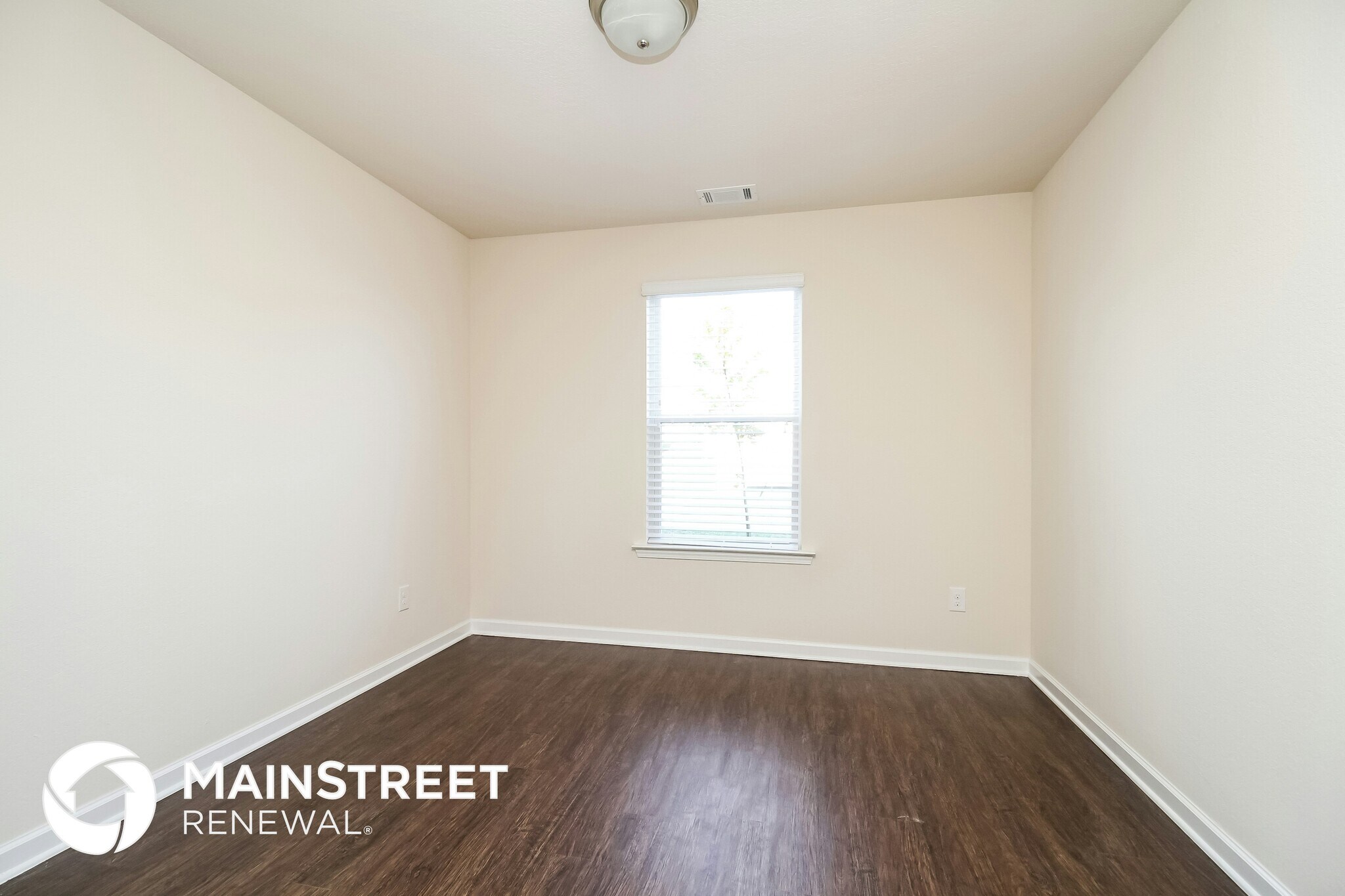 Building Photo - 2613 Stinger Dr