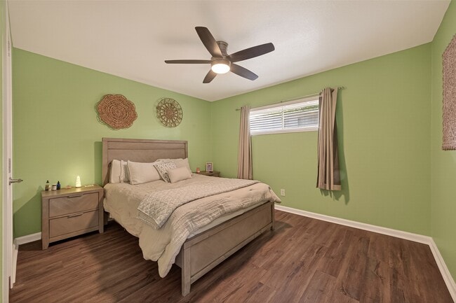 Building Photo - 3934 W Alabama St