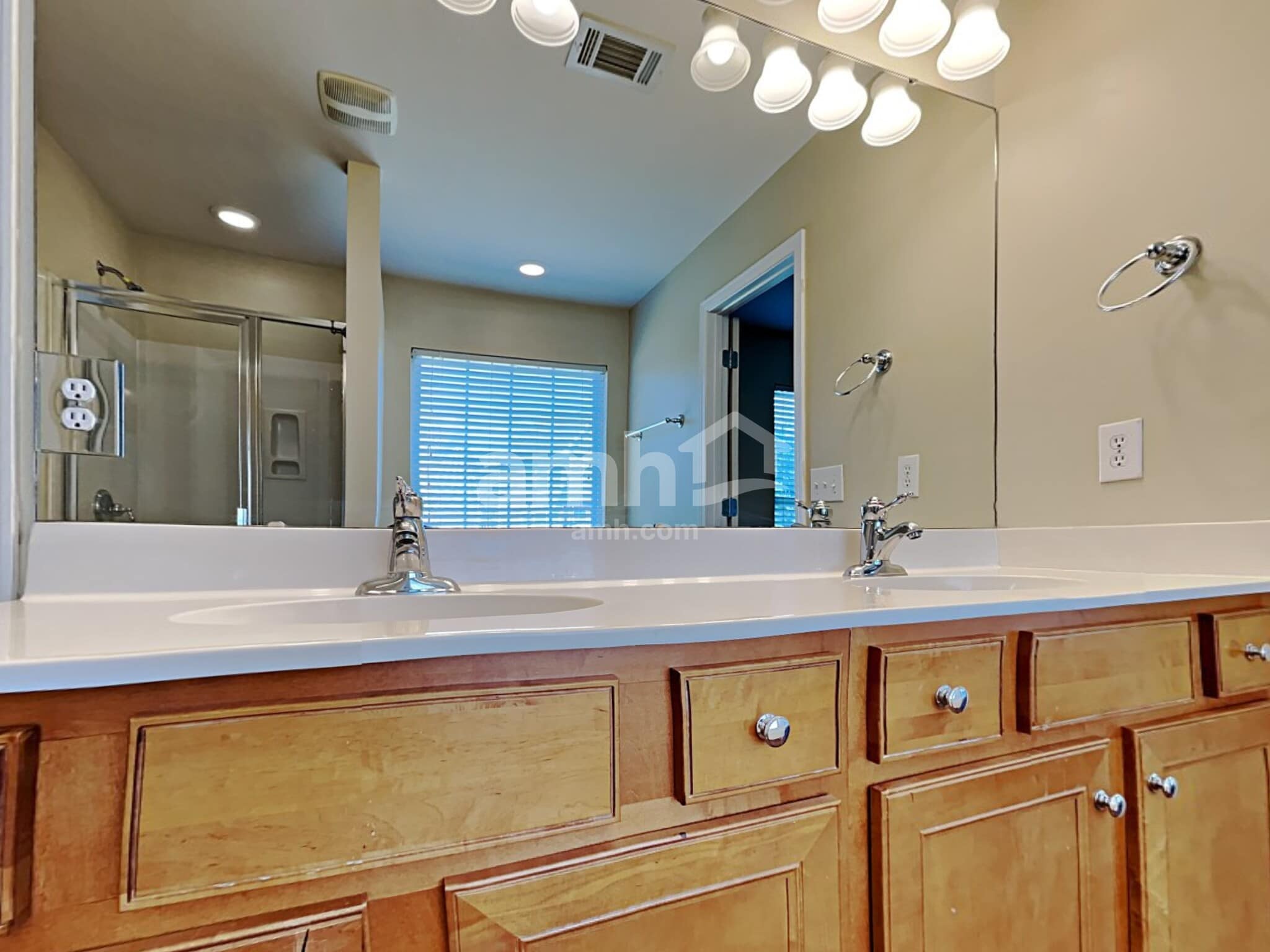 Building Photo - 10811 River Oaks Dr NW