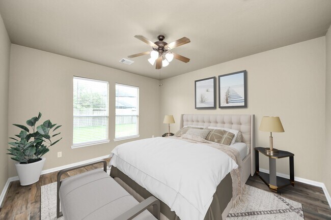 Building Photo - 12902 Meadow Springs Dr