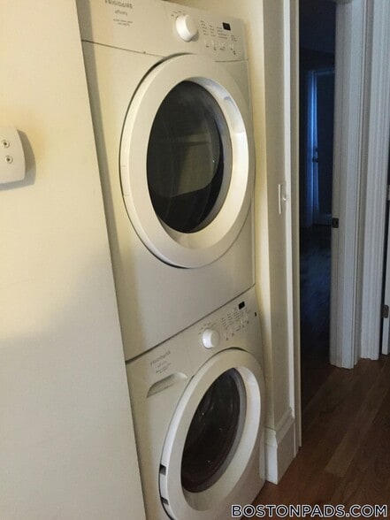 Building Photo - 656 Massachusetts Ave