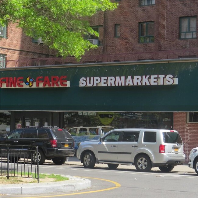 Building Photo - 1651 Metropolitan Ave