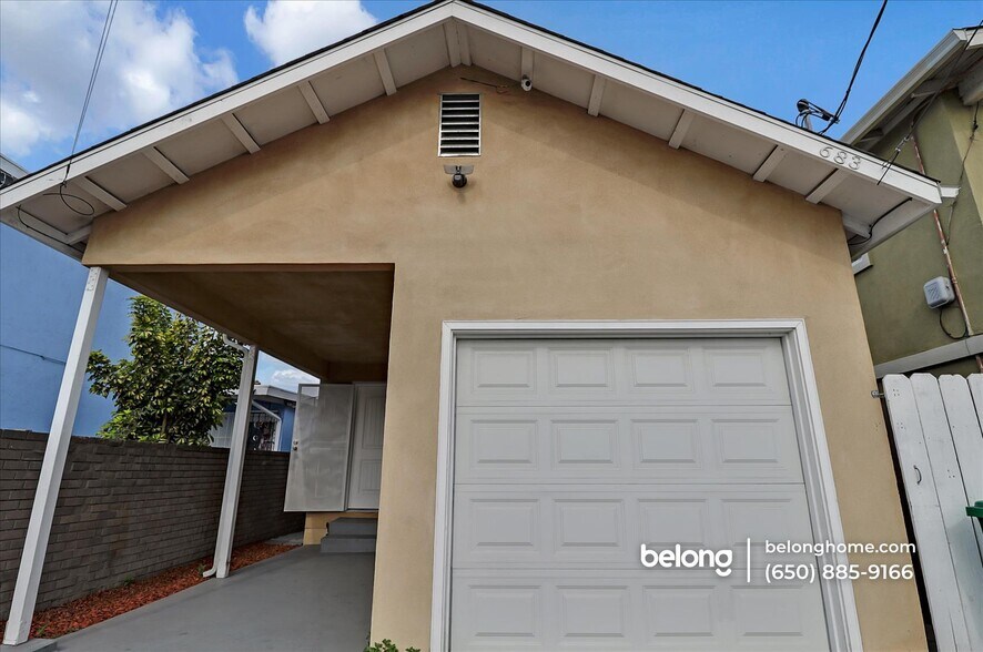 Building Photo - 683 Harbour Way