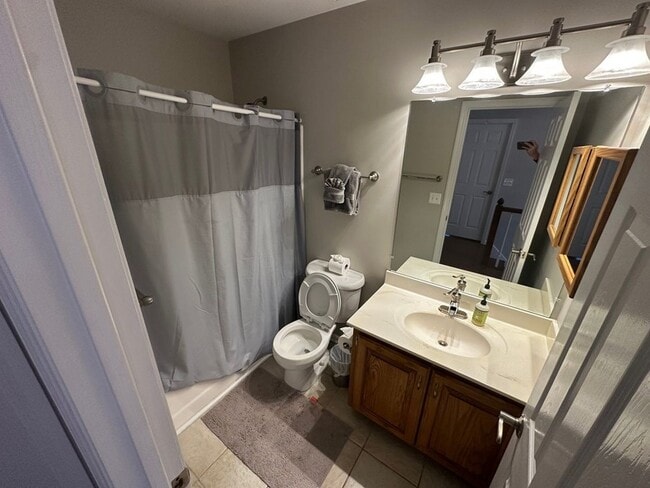 Building Photo - 2402 Brookstone Pl