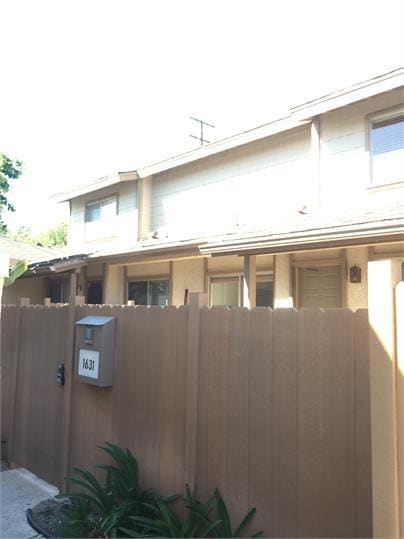 Building Photo - 1631 Avenida Selva