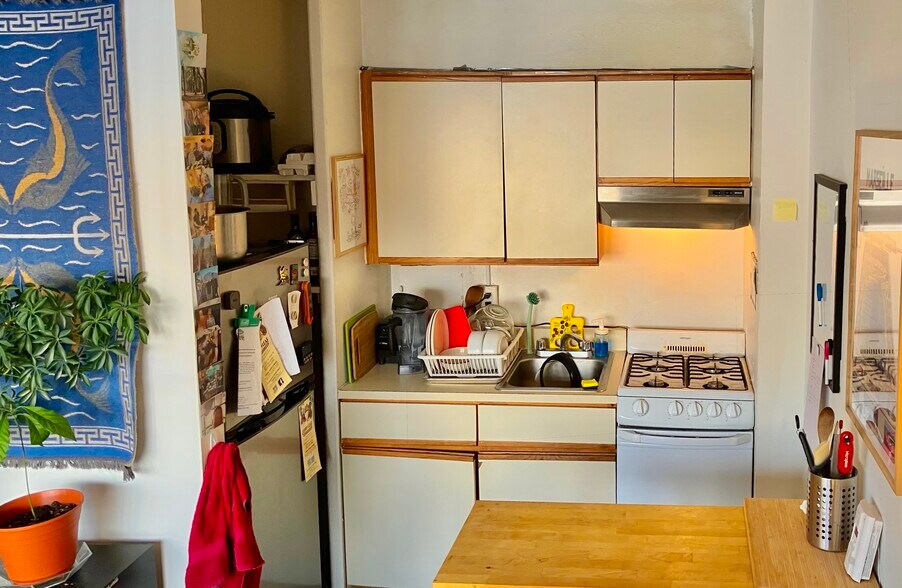 Building Photo - 2101 Chestnut St