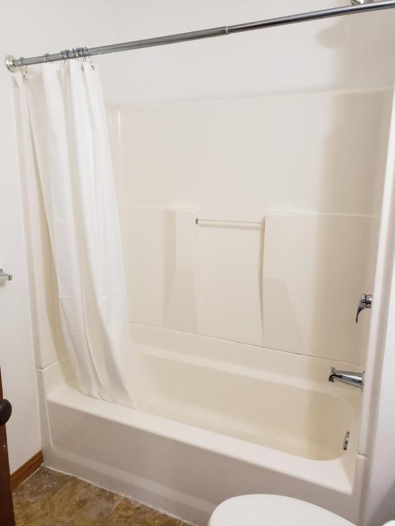 Building Photo - 4707 Behrwald Ave