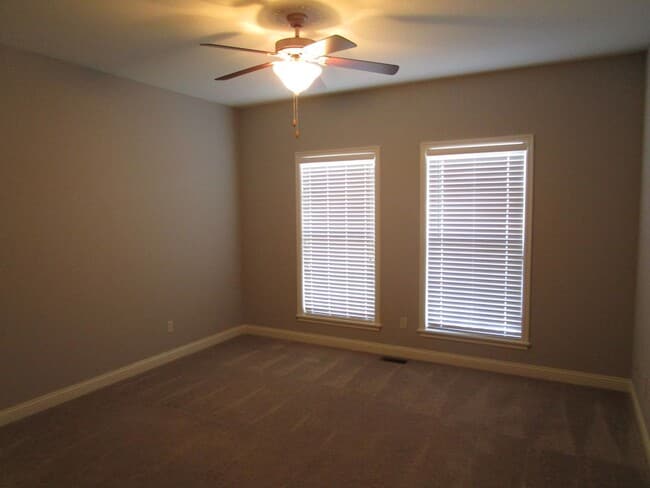 Building Photo - Huge 3BR/3BA Villa at Boulder Springs - Available July!!