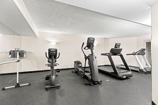 Building Photo - 6767 Collins Ave