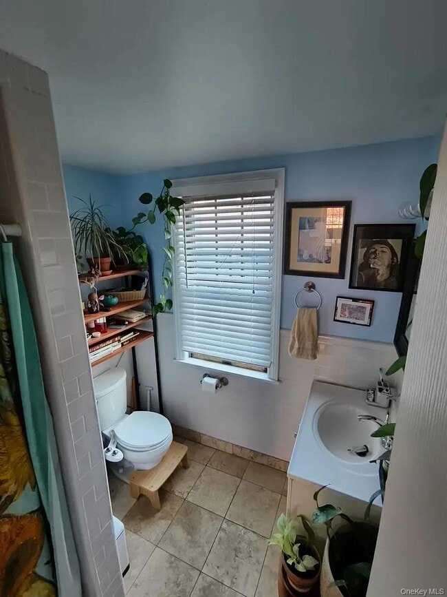 Building Photo - 1009 Brown St